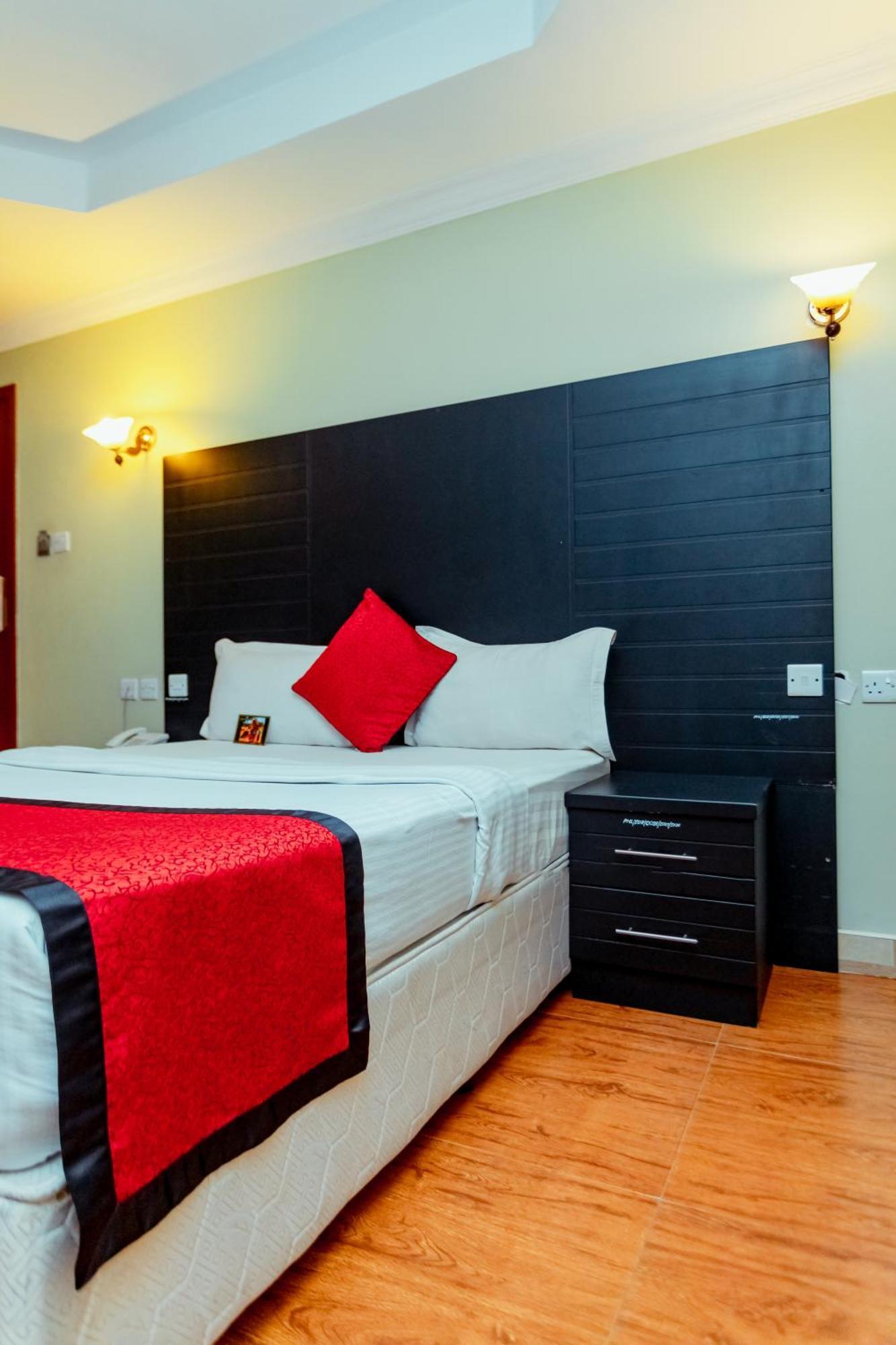 Panone Hotels - King'Ori Kilimanjaro Airport Moshi Extérieur photo